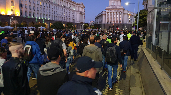 Многохиляден протест срещу номинацията на Гешев за главен прокурор