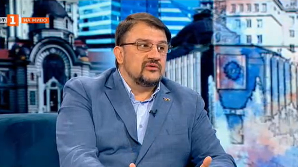 Настимир Ананиев: Председателите на районни комисии от ГЕРБ са 26, от ПП-ДБ - само 1. ЦИК са пристрастни