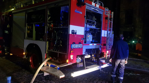 Над 400 гости на хотел в Пампорово евакуирани заради пожар