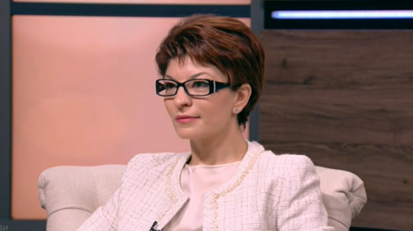 Десислава Атанасова, шеф на анкетната комисия за новата Конституция: Не съм конституционалист, но мога да чувам