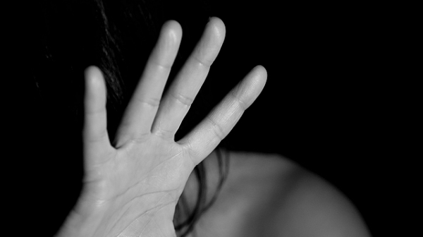Баща изнасилил дъщеря си два пъти за една нощ в Лом