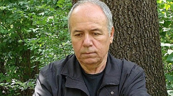 Почина писателят Александър Томов