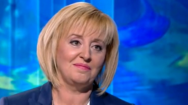 Мая Манолова: ГЕРБ са безнадежден случай като управляващи