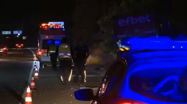 Челен удар с камион: Двама загинали, пътят София – Варна е затворен