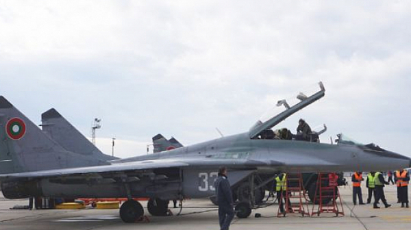 Министеството на отбраната отговори за ремонта на МиГ-29