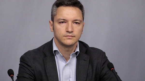 Кристиан Вигенин: ”Продължаме промяната” се опитва да се еманципира от президента