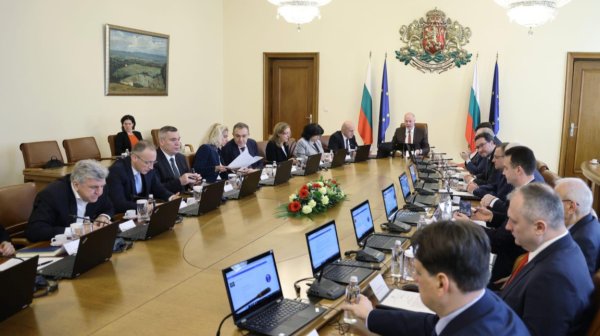 Правителството се събира на редовно заседание
