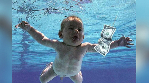 Бебето от корицата на албума на Nirvana съди групата