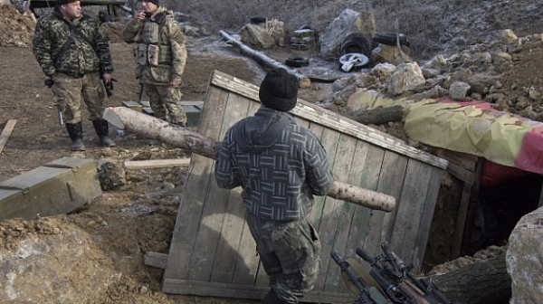 Войната в Украйна: Руските удари продължават, Мариупол се съпротивлява