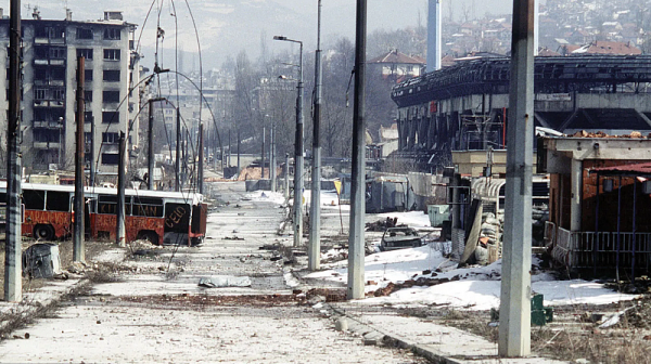 Преди 30 г. войната в Босна бе прекратена. Разделението обаче остава и днес