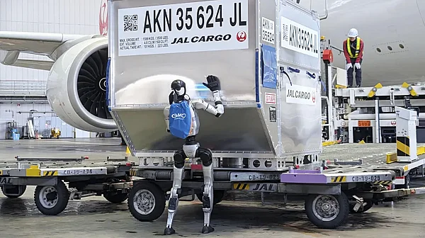 Япония въвежда хуманоидни роботи за обслужване на багаж на летище „Ханеда“