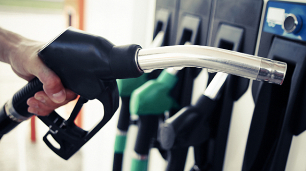 ГЕРБ предлагат компенсация от 1 лв. на литър за бензина и дизела