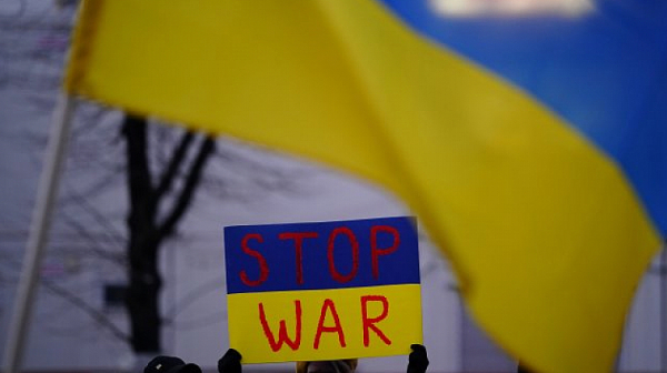 Украйна прие нов закон - 12 години затвор за ”сътрудничество” с Русия