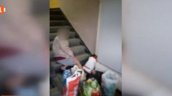 Двама мъже починаха, след като прекараха над 40 минути, легнали пред клиниката за COVID-19  в Пловдив