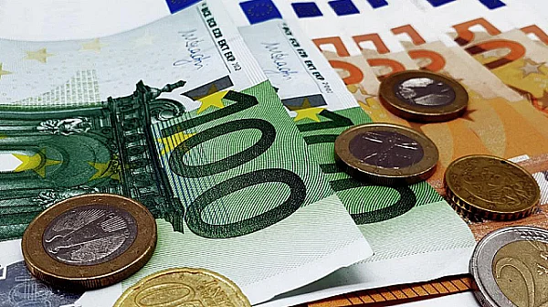 Най-важният финансов съвет за двойките през 2026 г.: Управлявайте парите заедно