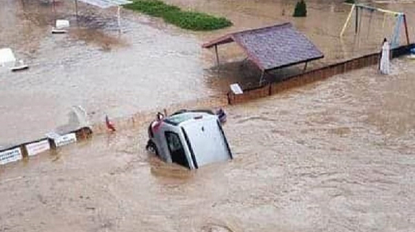 Кабинетът реши: Дава по 15 хил. лева на семействата на загиналите при потопа в Царево