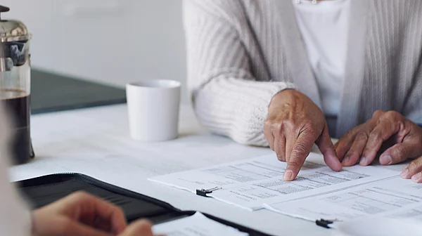 335 000 българи си преместиха парите за втора пенсия