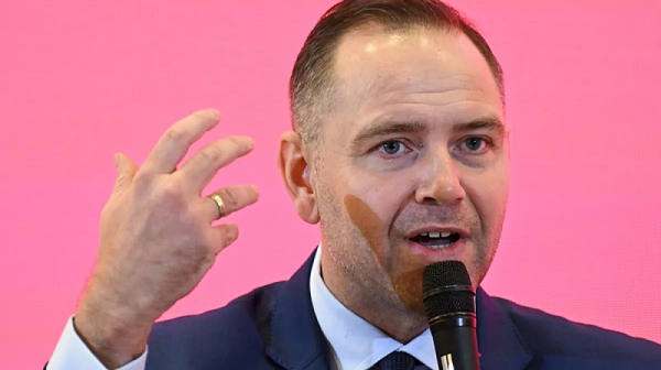Полският президент спря детските надбавки за украински бежанци