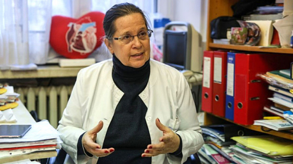 Все повече българи вярват на ваксините; противогрипните не стигат