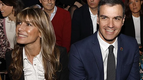 Корупция, влияние и присвояване: Скандалът в Испания с жената до Санчес се разраства