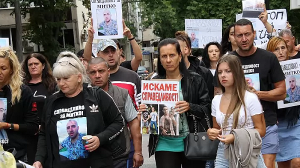 Протестите след убийството в Цалапица ескалират: Близки заплашват с гражданско неподчинение