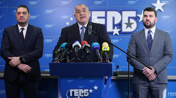 Борисов  сумти срещу управляващите заради Украйна, ГЕРБ иска извънредно заседание на парламента