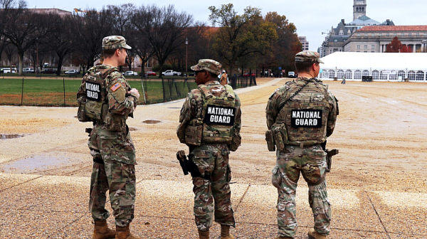 ФБР: Ранените войници от Националната гвардия са в критично състояние, но живи