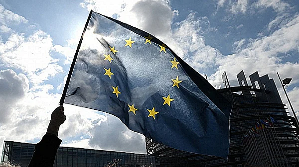 Европарламентът иска бюджетът на ЕС да надхвърли 2 трилиона евро