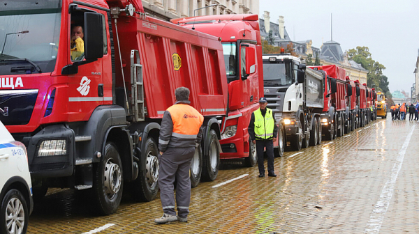 Солени глоби за шофьорите на тежки камиони от протеста на пътностроителните фирми