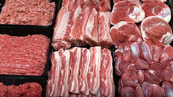 4 години широко затворени очи: Как нелегалното месо от Ихтиман стигна до София