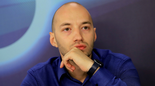 Димитър Ганев: Най-големият проблем на ГЕРБ е политическата изолация
