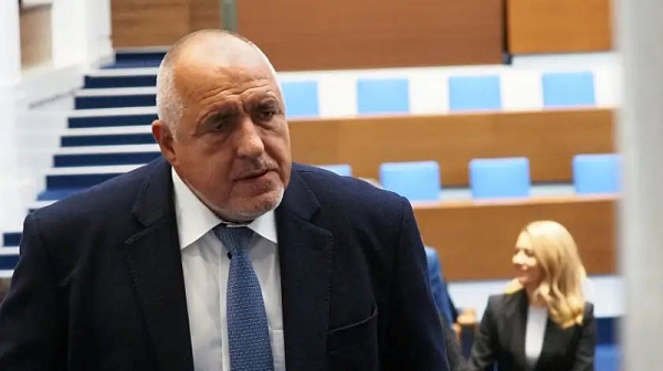 Борисов се подписа за оставката на шефа на КПК Антон Славчев