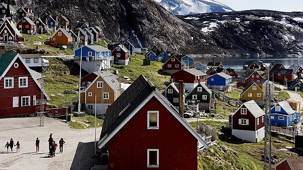 Бизнес, а не военна операция: Вашингтон готви оферта да купи Гренландия