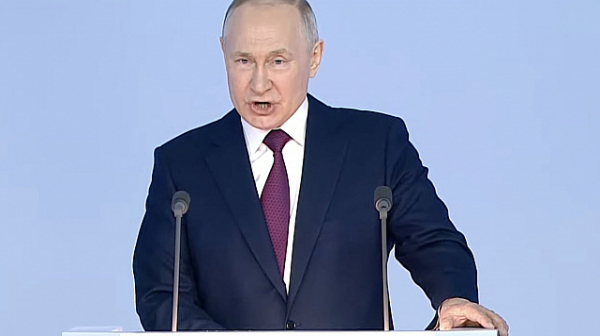 Путин с реч на омразата, обвиненията и заплахите в годишното послание към парламента. За хилядите жертви - нищо. /видео/
