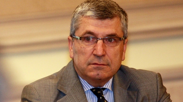 Илиян Василев: Без пълен контрол върху службите, прокуратурата и регулаторите, Борисов не може да съществува