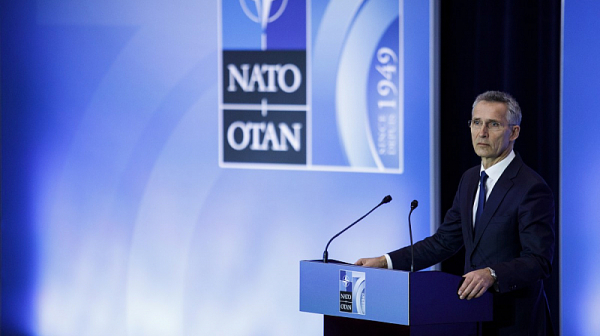 Столтенберг предупреди: Сътрудничеството между Москва и Пекин може да засегне НАТО