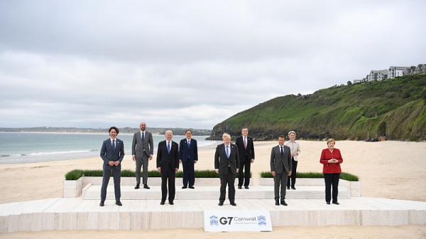 Китай скочи на Г-7. Настоява да спре да клевети страната