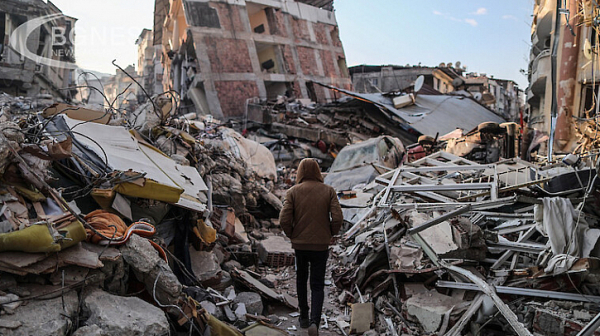Известен турски сеизмолог прогнозира: 64% риск от земетресение от над 7 степен в Истанбул