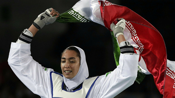Най-известната спортистка на Иран избяга от страната