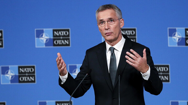 Ген. секретар на НАТО: Нашата подкрепа променя нещата на бойното поле в Украйна