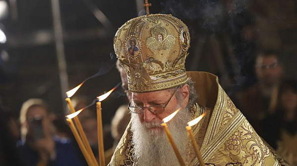 Патриарх Неофит: Бог и Светата Църква благославят само онази армия, която не проявява агресия