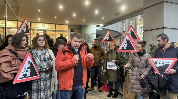 Културният сектор на протест заради забавени с месеци плащания