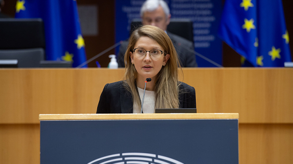 Евродепутатът Цветелина Пенкова инициира дебат за европейските фондове в България в Комисията по бюджетен контрол