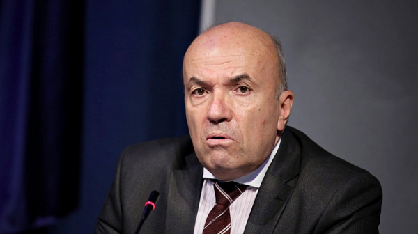 Министър Милков: Мислим, че от 1 октомври интерконекторната връзка ще заработи