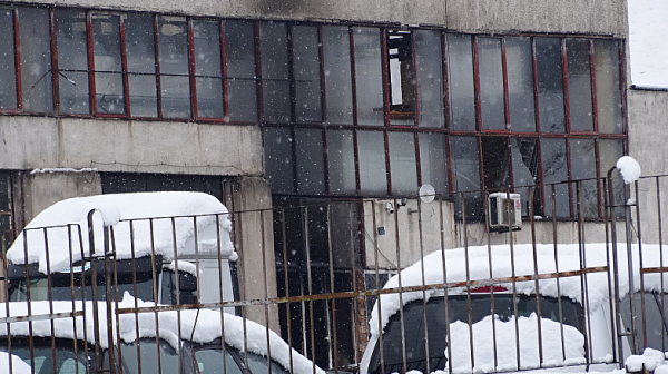 Лумна пожар в благоевградски цех за дограма
