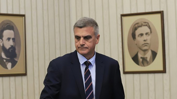 Президентът Радев ще проведе консултации с ”Български възход”