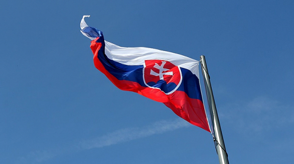 Словакия солидарна с Чехия, гони руски дипломати