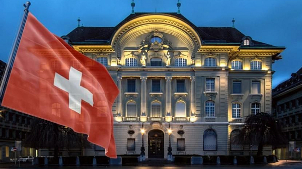 Швейцария замрази всички активи на Мадуро