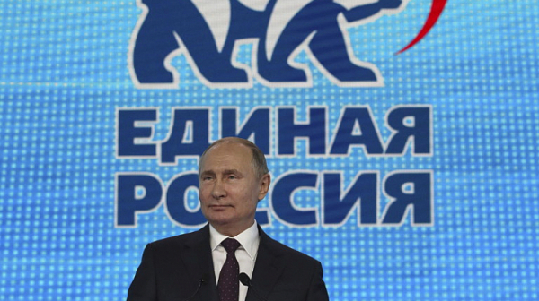 Партията на Путин иска Русия да доставя оръжия в Донбас