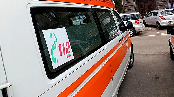 Навес падна върху хора в София – човек загина, има ранени